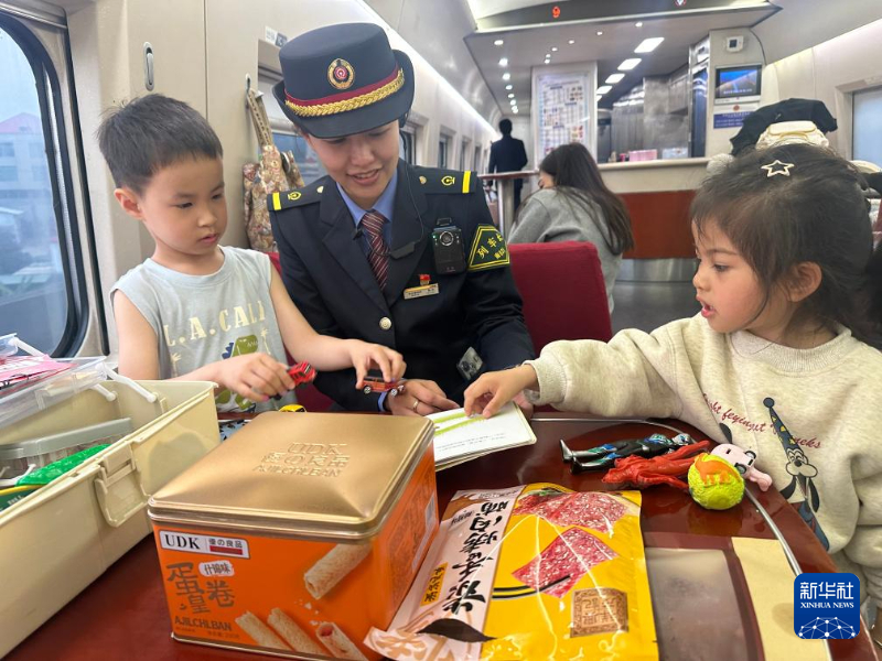 见“静音车厢+遛娃舱”-新华网开元棋牌试